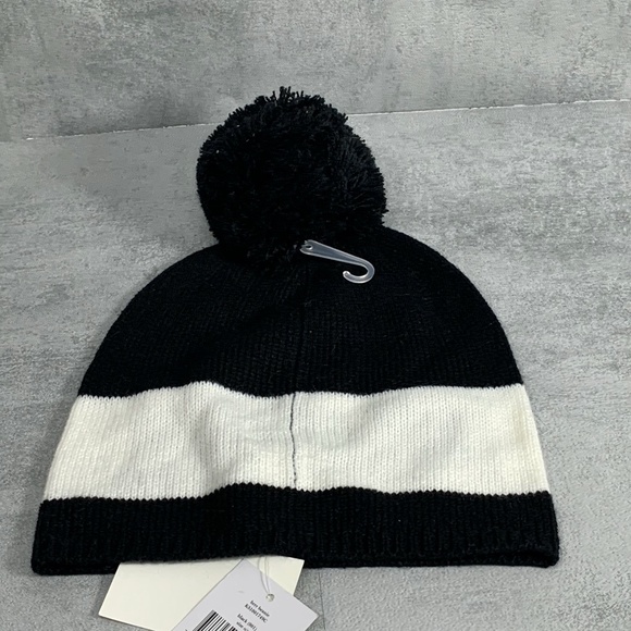 kate spade new york Black/White "BRRR" Yarn Pompom - Picture 5 of 8